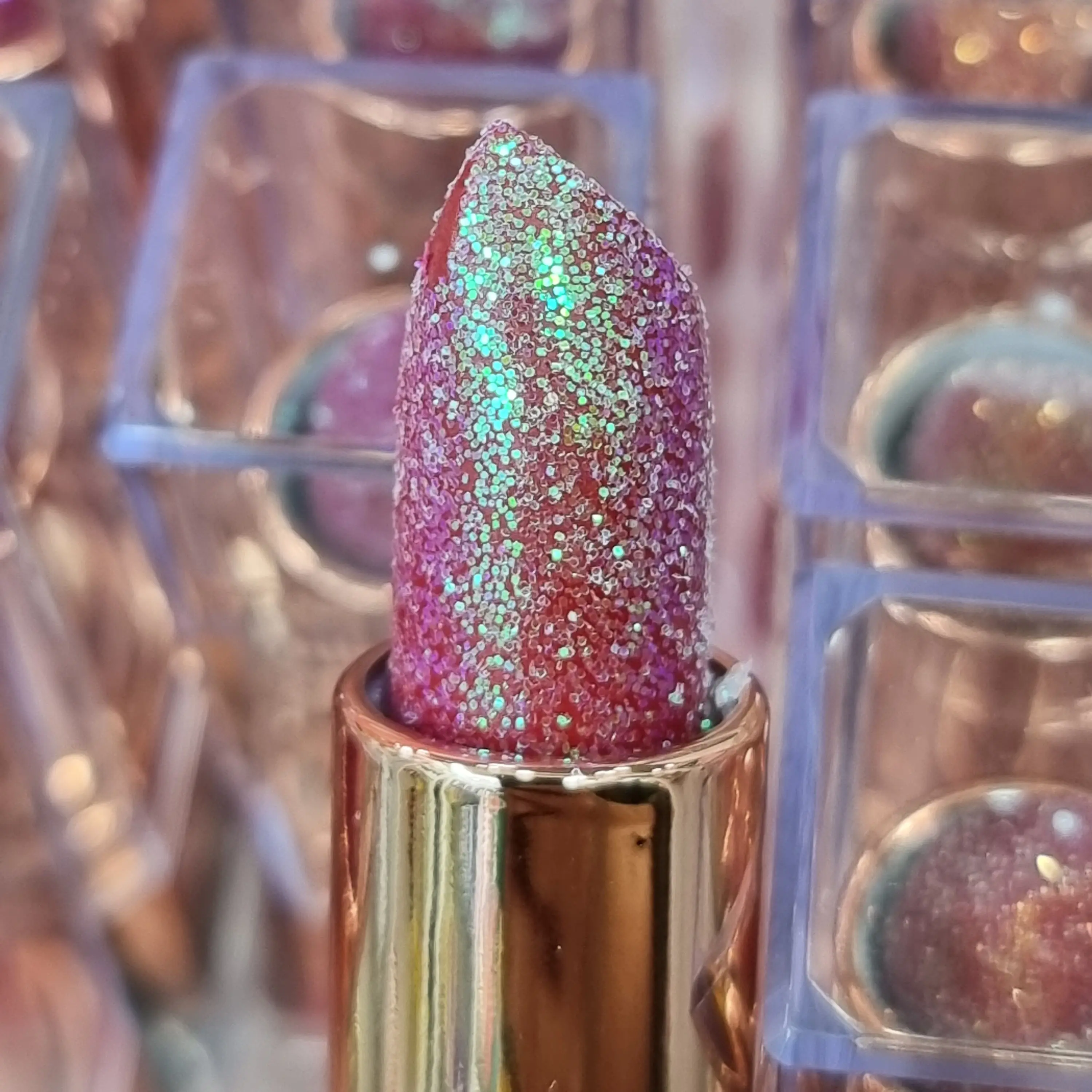رژلب شاین دار