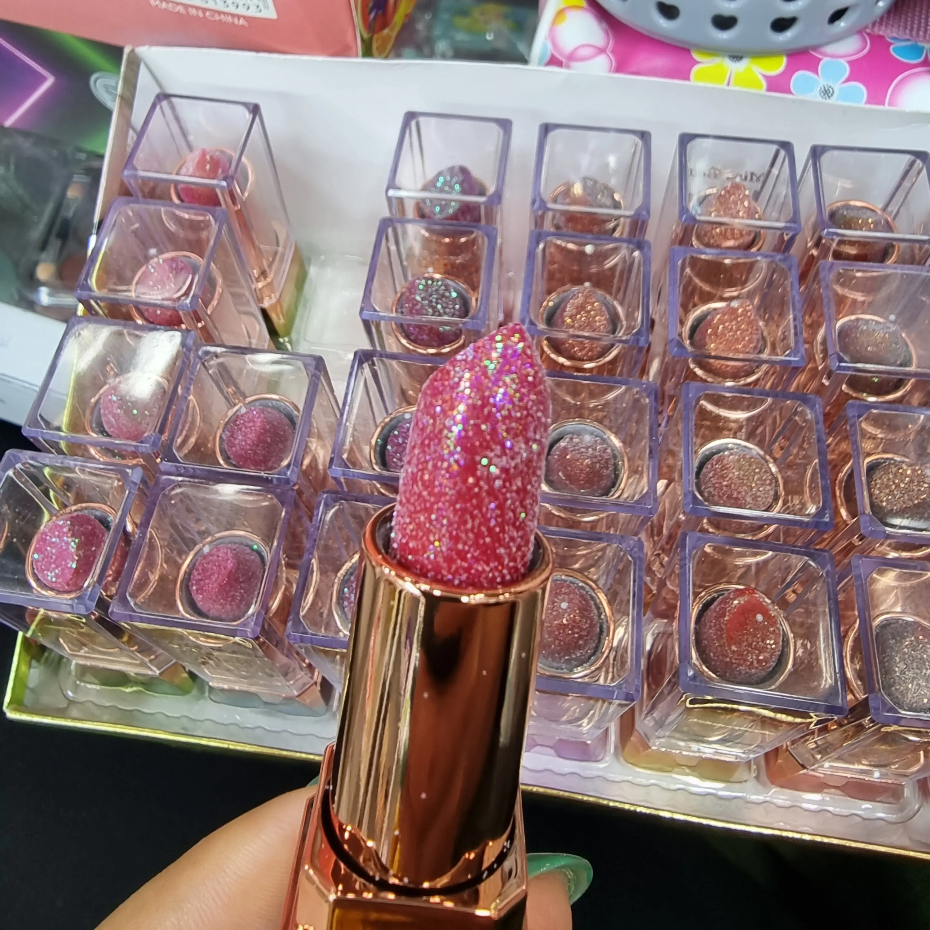 رژلب شاین دار