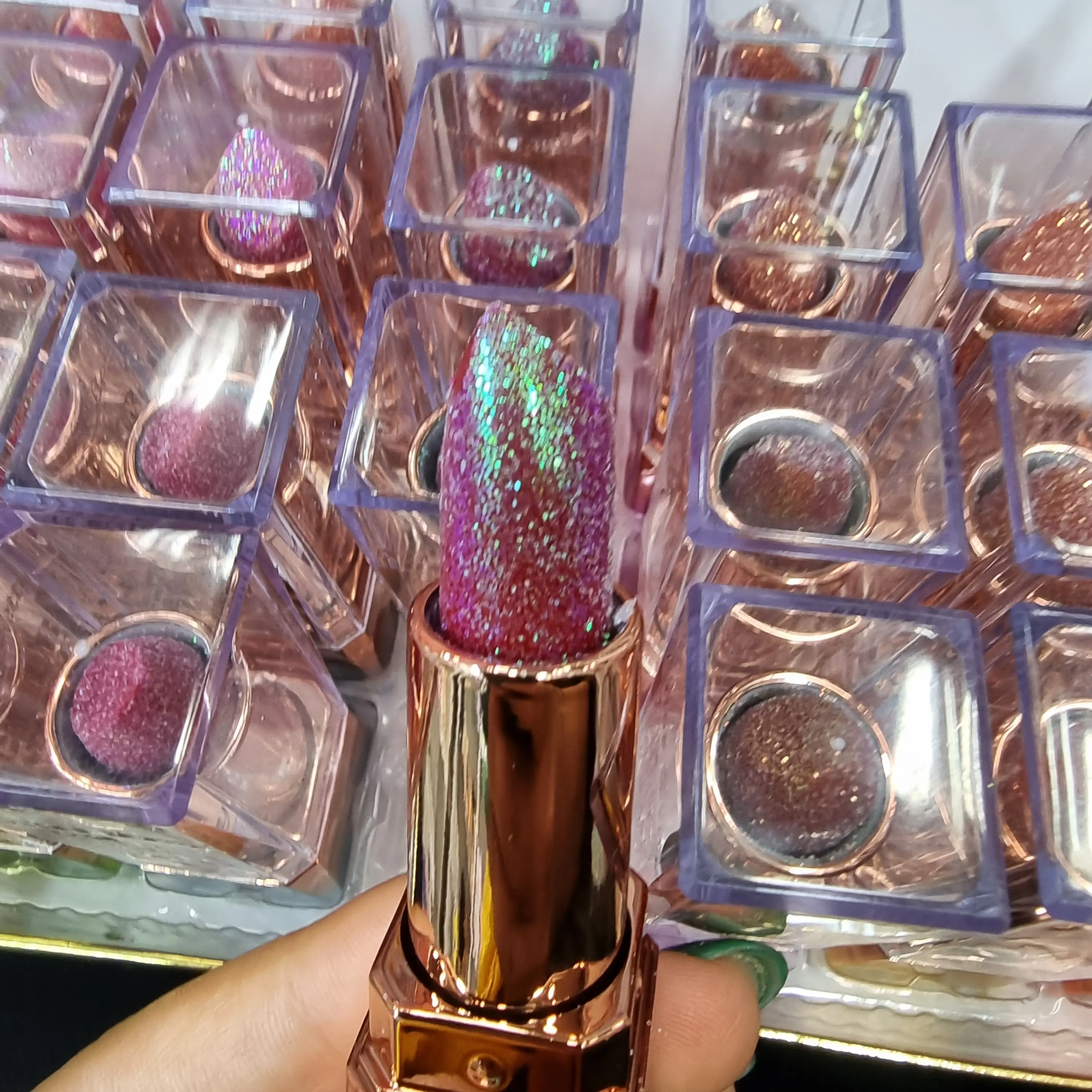 رژلب شاین دار