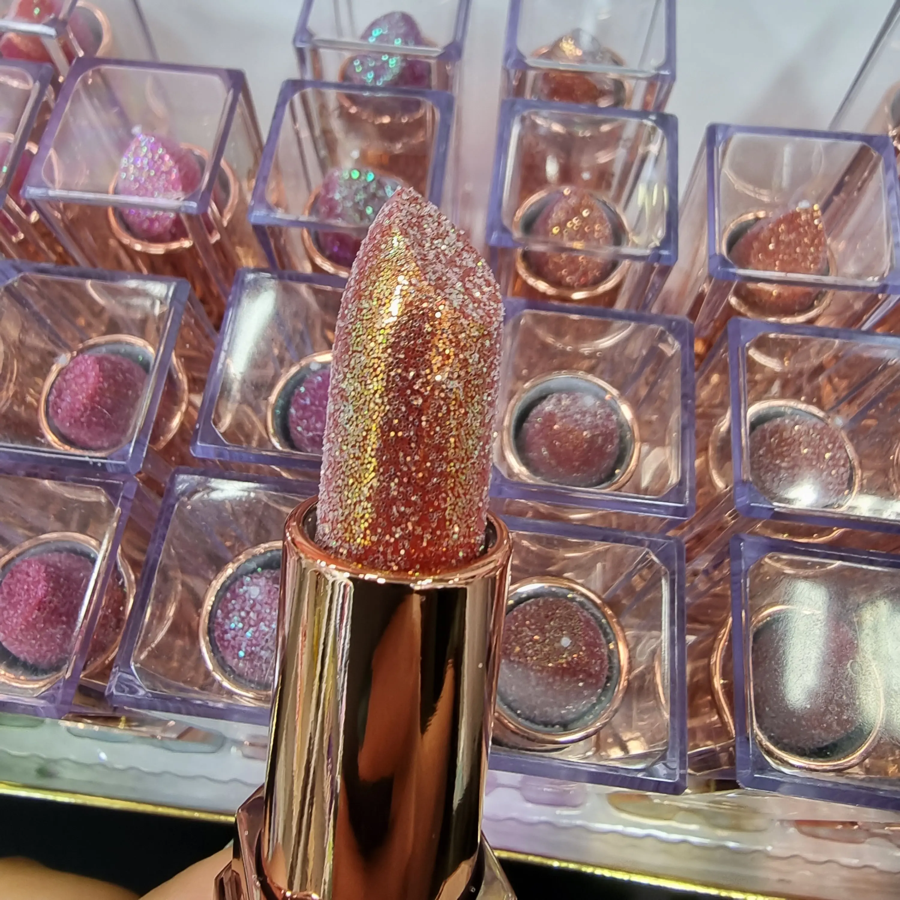 رژلب شاین دار